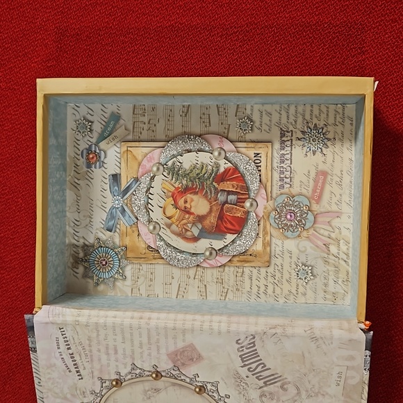 Punch Studio faux keepsake book decor Christmas Holiday themed Santa HTF - Picture 7 of 9